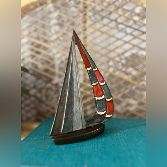 Vintage Penco Enamelled Brass Sailboat Figurine Paperweight Home Decor - Picture 7 of 7